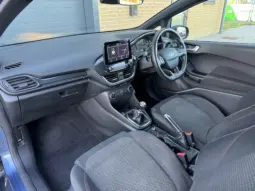 
FORD FIESTA 1.5 TDCi Sport Van full									