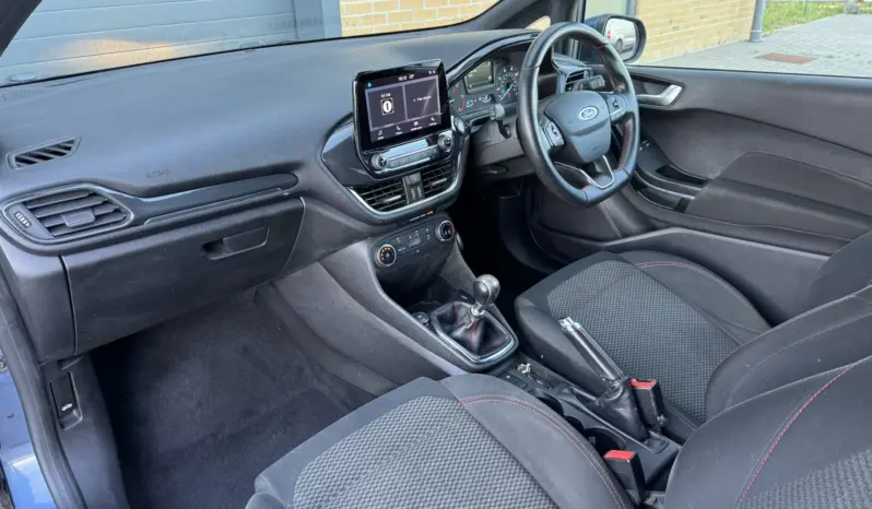 
FORD FIESTA 1.5 TDCi Sport Van full									