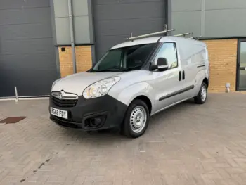 VAUXHALL COMBO 2300 1.6 CDTI