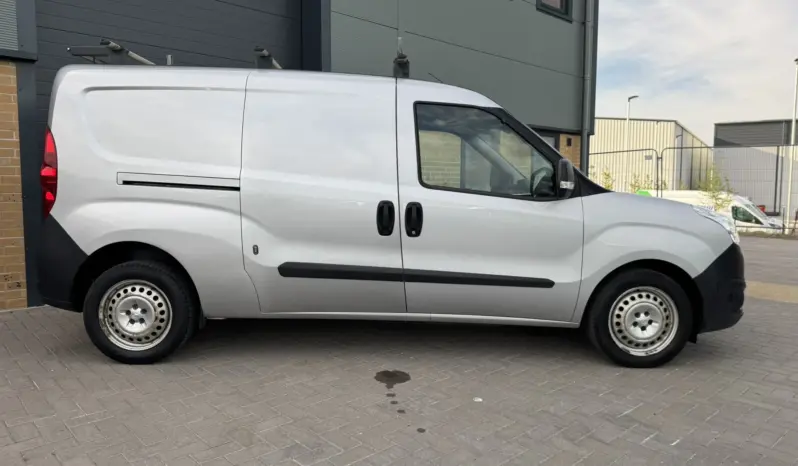 
VAUXHALL COMBO 2300 1.6 CDTI full									