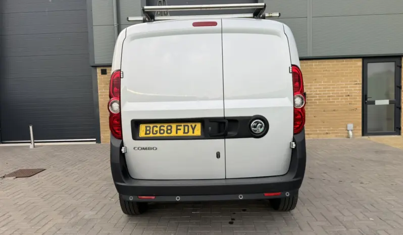 
VAUXHALL COMBO 2300 1.6 CDTI full									
