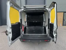 
VAUXHALL COMBO 2300 1.6 CDTI full									