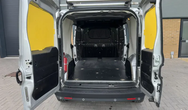 
VAUXHALL COMBO 2300 1.6 CDTI full									