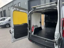
VAUXHALL COMBO 2300 1.6 CDTI full									