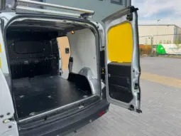 
VAUXHALL COMBO 2300 1.6 CDTI full									