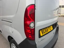 
VAUXHALL COMBO 2300 1.6 CDTI full									