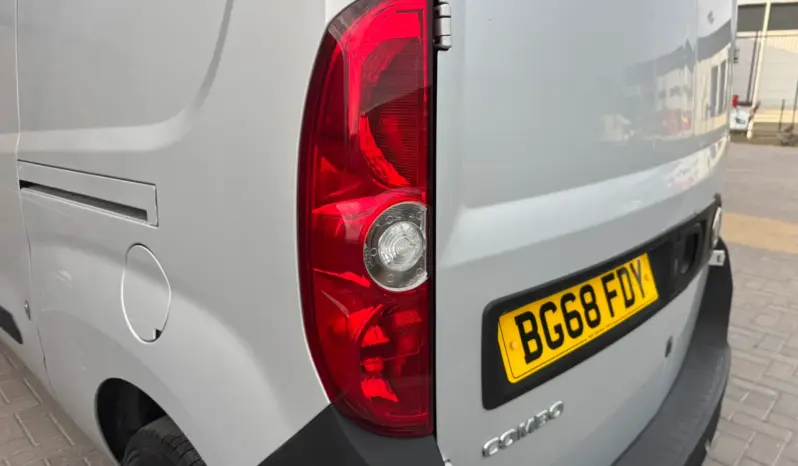 
VAUXHALL COMBO 2300 1.6 CDTI full									
