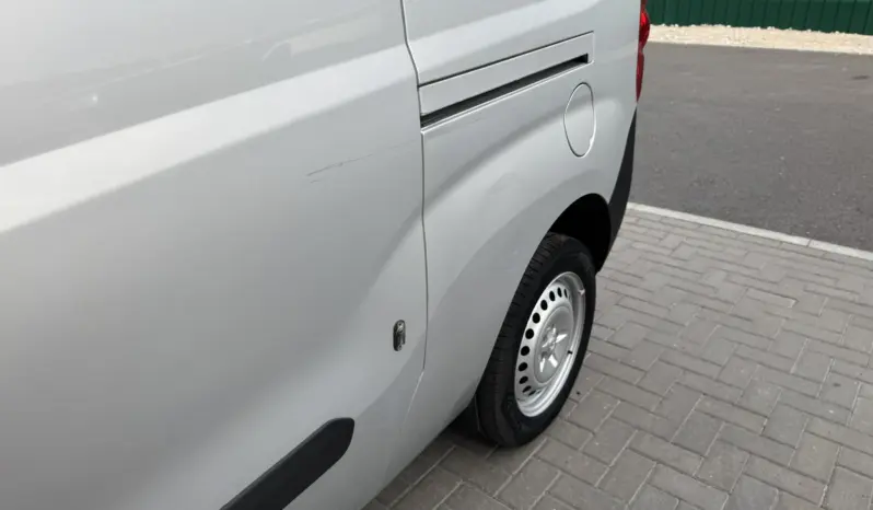 
VAUXHALL COMBO 2300 1.6 CDTI full									