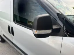 
VAUXHALL COMBO 2300 1.6 CDTI full									