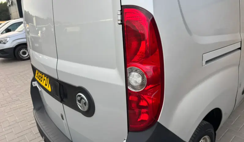 
VAUXHALL COMBO 2300 1.6 CDTI full									