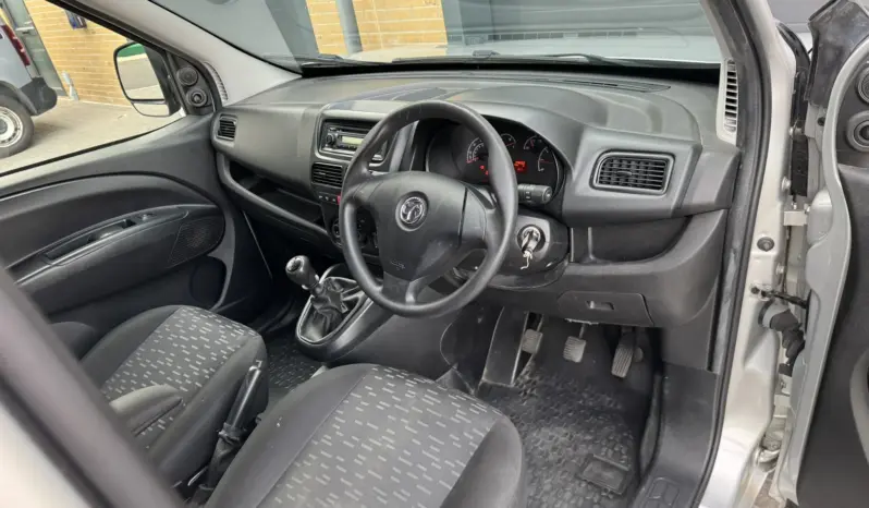 
VAUXHALL COMBO 2300 1.6 CDTI full									