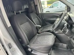 
VAUXHALL COMBO 2300 1.6 CDTI full									