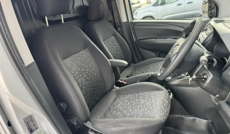 
VAUXHALL COMBO 2300 1.6 CDTI full									