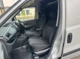 
VAUXHALL COMBO 2300 1.6 CDTI full									