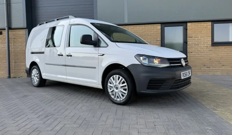 
VOLKSWAGEN CADDY MAXI 2.0 TDI 102PS Kombi full									