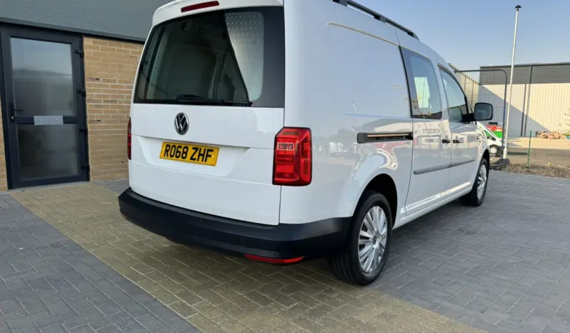 
VOLKSWAGEN CADDY MAXI 2.0 TDI 102PS Kombi full									