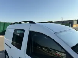 
VOLKSWAGEN CADDY MAXI 2.0 TDI 102PS Kombi full									