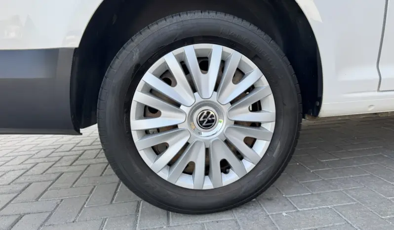 
VOLKSWAGEN CADDY MAXI 2.0 TDI 102PS Kombi full									