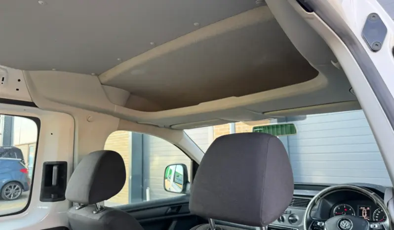 
VOLKSWAGEN CADDY MAXI 2.0 TDI 102PS Kombi full									
