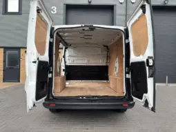 
RENAULT TRAFIC 2.0 dCi 120 Business full									