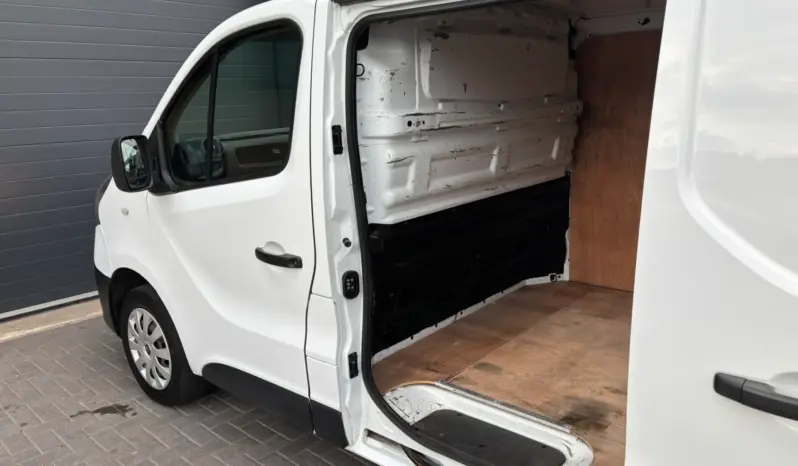 
RENAULT TRAFIC 2.0 dCi 120 Business full									