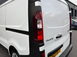 
RENAULT TRAFIC 2.0 dCi 120 Business full									