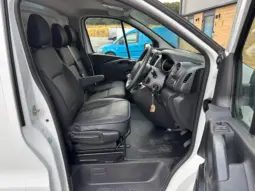 
RENAULT TRAFIC 2.0 dCi 120 Business full									