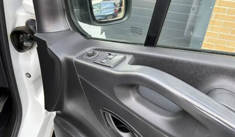 
RENAULT TRAFIC 2.0 dCi 120 Business full									