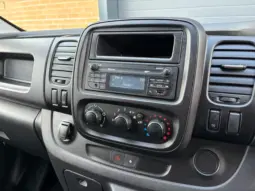 
RENAULT TRAFIC 2.0 dCi 120 Business full									