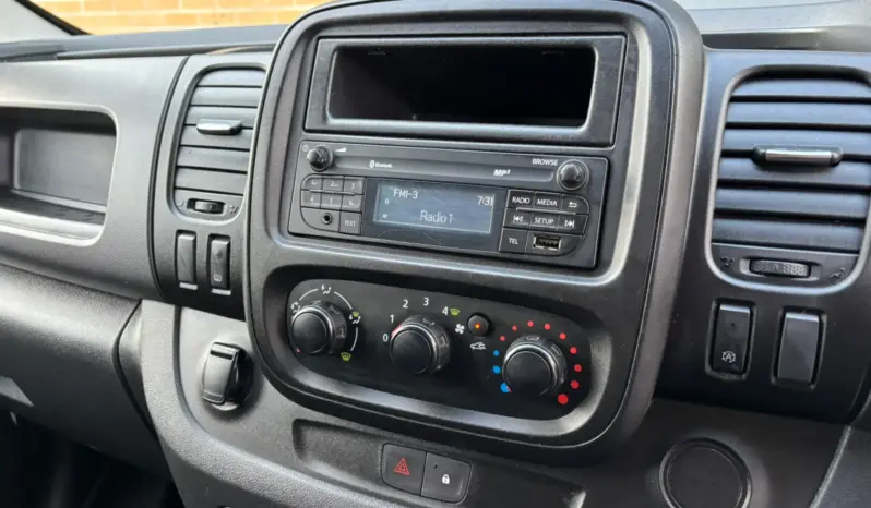 
RENAULT TRAFIC 2.0 dCi 120 Business full									