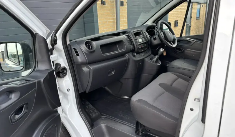 
RENAULT TRAFIC 2.0 dCi 120 Business full									