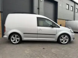 
VOLKSWAGEN CADDY 2.0 TDI 140PS Highline full									