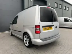 
VOLKSWAGEN CADDY 2.0 TDI 140PS Highline full									