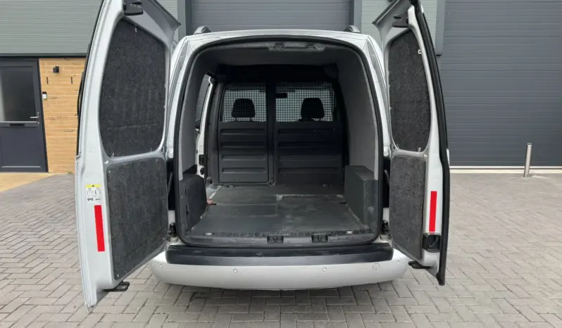 
VOLKSWAGEN CADDY 2.0 TDI 140PS Highline full									