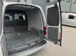 
VOLKSWAGEN CADDY 2.0 TDI 140PS Highline full									