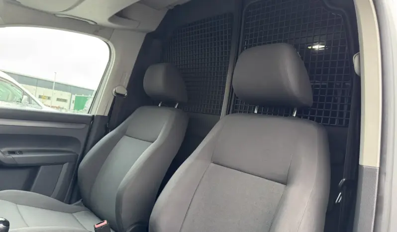 
VOLKSWAGEN CADDY 2.0 TDI 140PS Highline full									