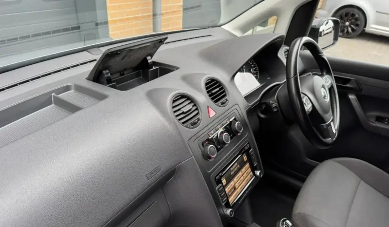 
VOLKSWAGEN CADDY 2.0 TDI 140PS Highline full									