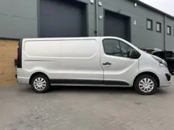 
VAUXHALL VIVARO 2900 1.6CDTI 120PS Sportive full									