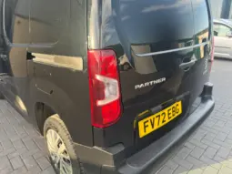 
PEUGEOT PARTNER 1.5 Professional L1 full									