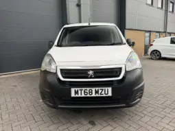 
PEUGEOT PARTNER 850 1.6 BlueHDi Professional full									