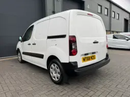 
PEUGEOT PARTNER 850 1.6 BlueHDi Professional full									
